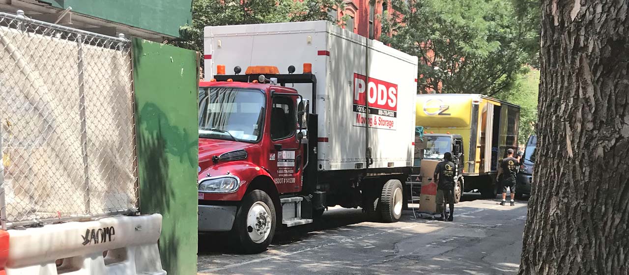 U-Pack Trailer vs PODS